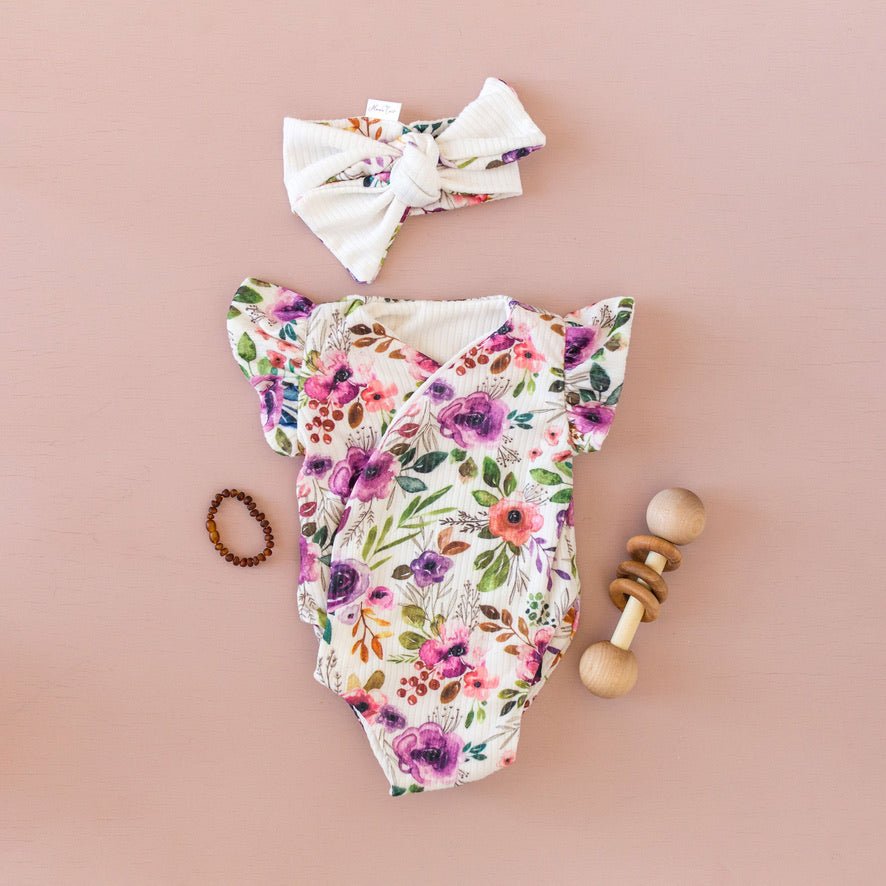 Ivory Wildflowers patterned short-sleeve bodysuit for baby in soft Classic Brushed fabric styles.