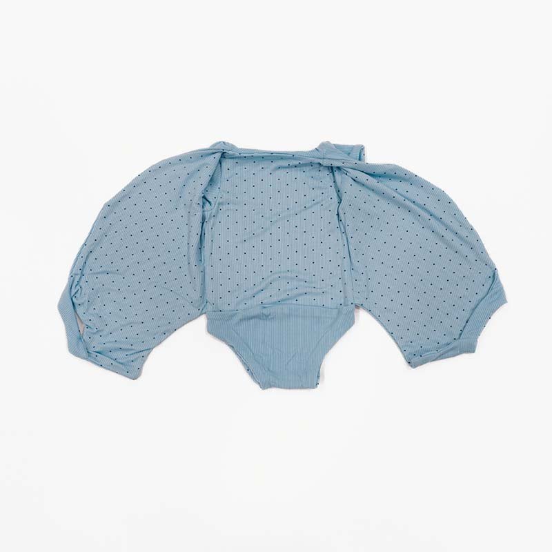 Short sleeved winged bodysuit for babies in silky modal fabric.