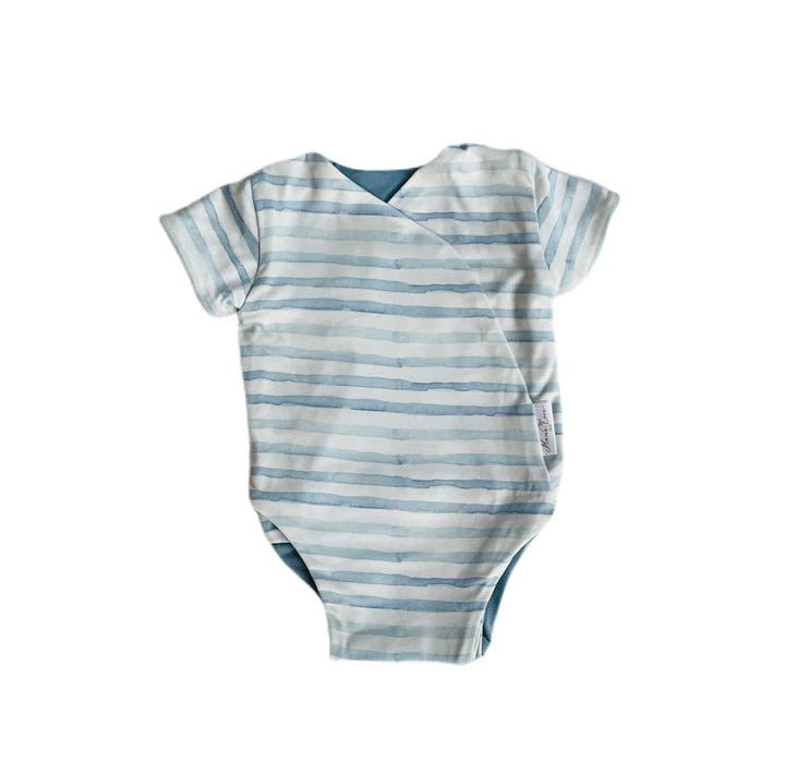 Soft classic brushed short-sleeve winged bodysuit in the Chambray Waves design for comfortable everyday wear.