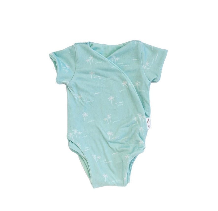 Comfortable short-sleeve winged bodysuit in Honeydew Palms with a soft classic brushed feel.