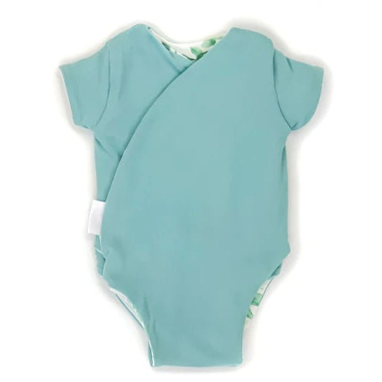 Short-sleeve winged bodysuit in soft Saged Eucalyptus fabric with a reversible classic brushed design.