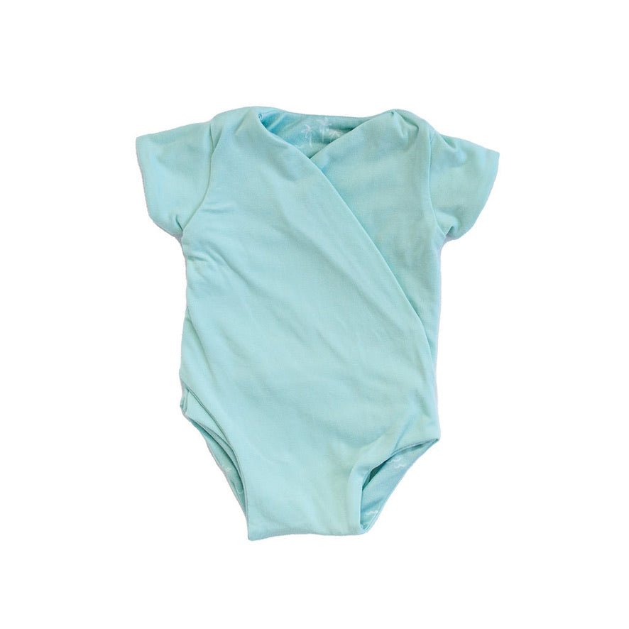 Stylish classic brushed reversible short-sleeve winged bodysuit with the soft Honeydew Palms design.