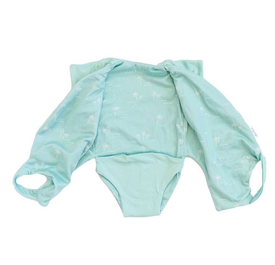 Everyday short-sleeve winged bodysuit with Honeydew Palms print and classic brushed softness.