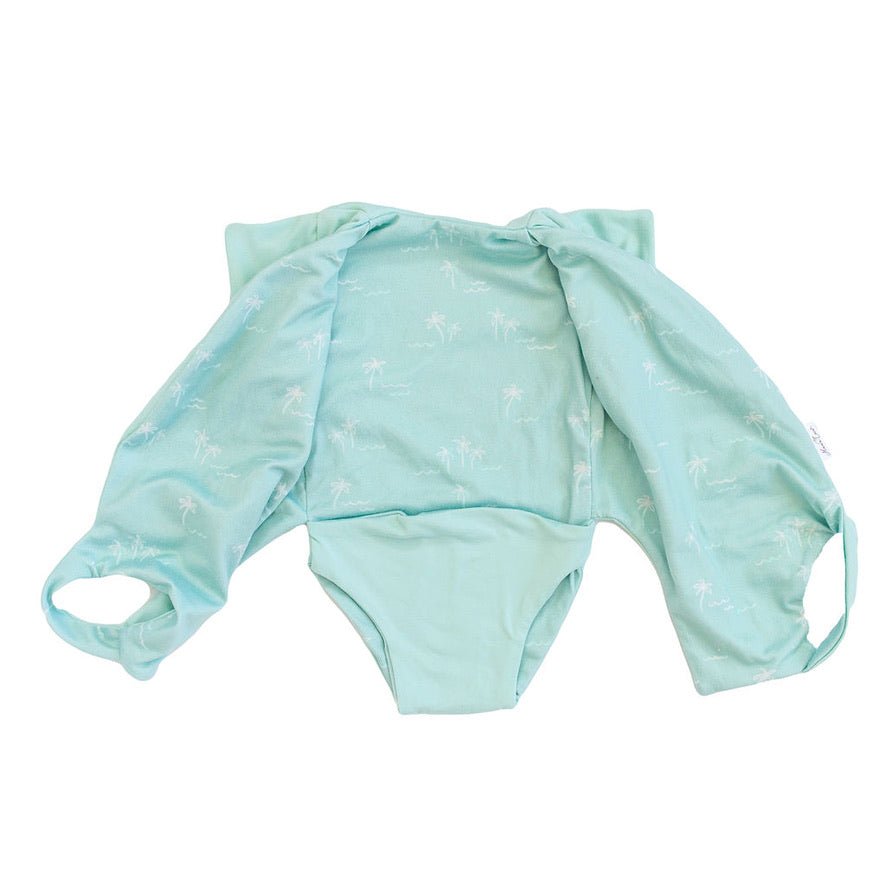 Everyday short-sleeve winged bodysuit with Honeydew Palms print and classic brushed softness.