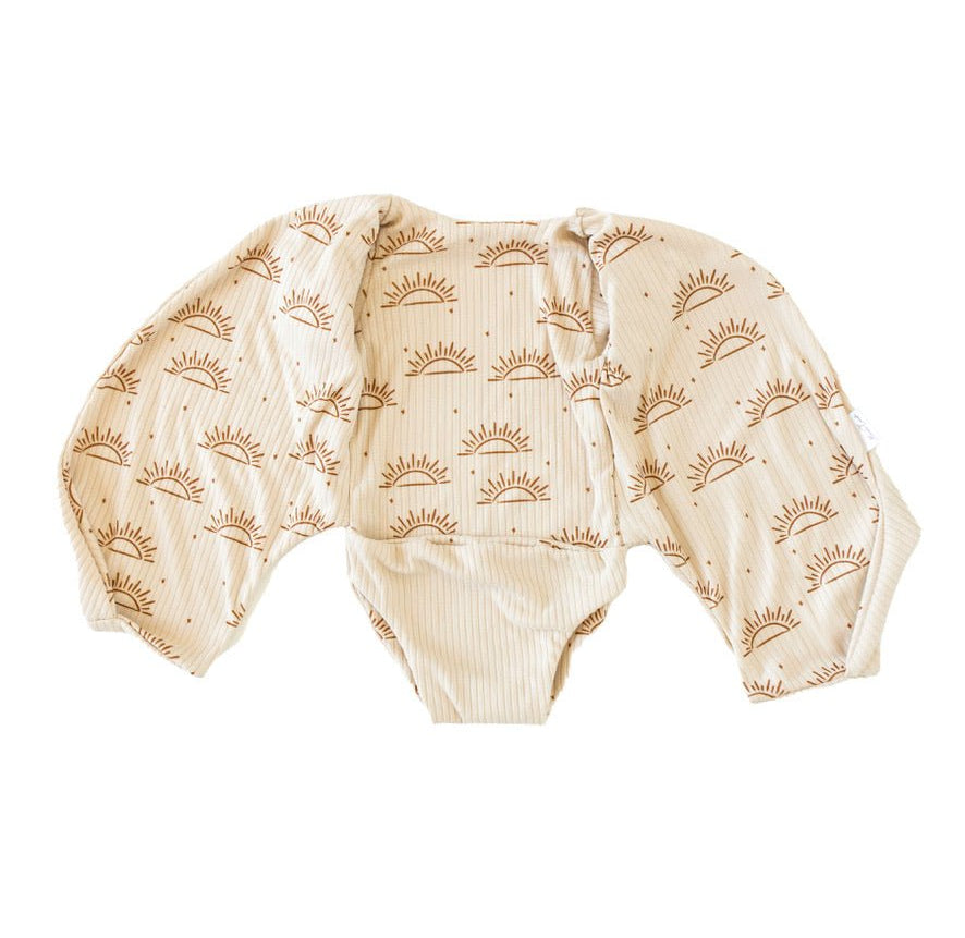 Classic brushed short-sleeve winged bodysuit in Sandy Sunsets for a soft and stretchy outfit.