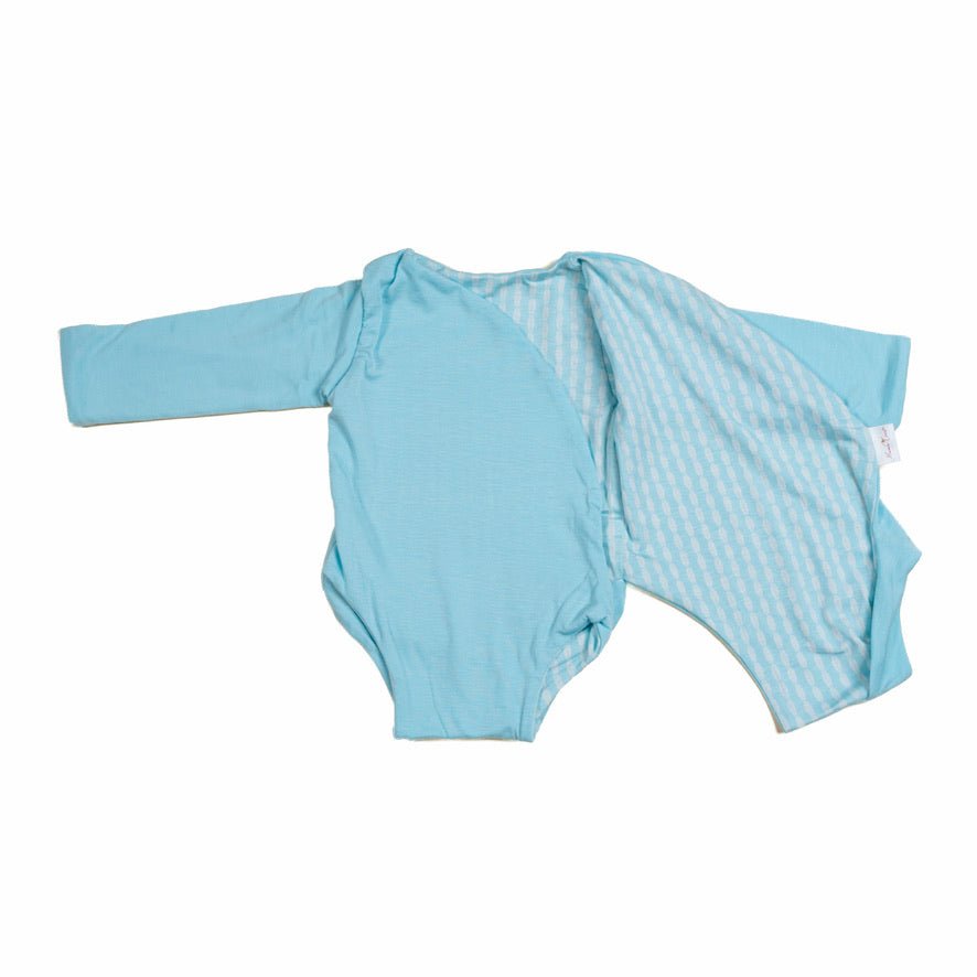 Reversible long sleeved winged bodysuit for babies in silky modal fabric.