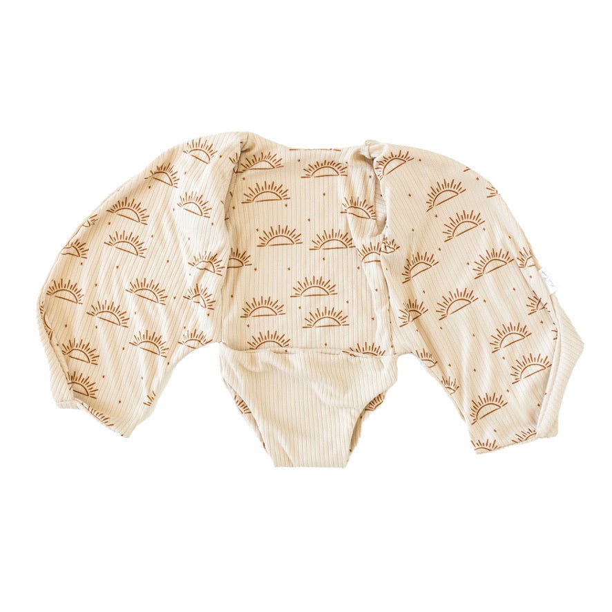 Classic brushed short-sleeve winged bodysuit in Sandy Sunsets for a soft and stretchy outfit.